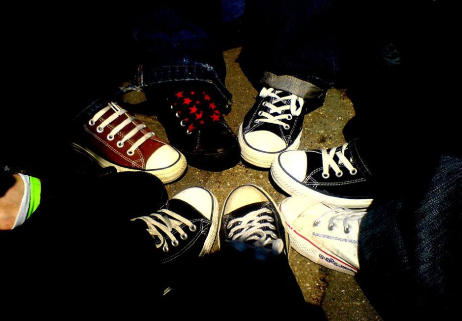 Converse emo 2024