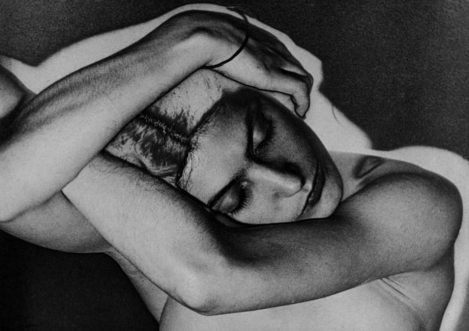 ||One of Man Ray's solarized nudes, 1931