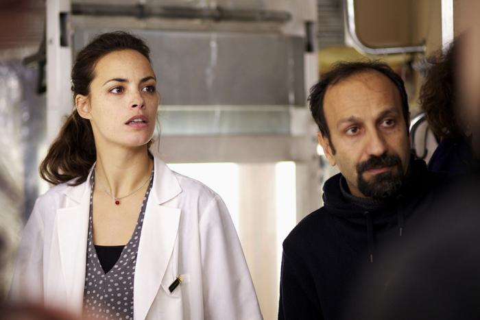 ||Asghar Farhadi and Berenice Bejo on the set of The Past